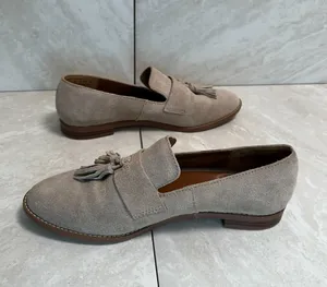 Franco Sarto taupe suede tasseled kiltie fringe loafers Size 8.5 thumbnail 4