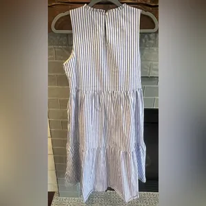 J. Crew Blue White Stripped Seersucker Tiered Dress Size 4 Preppy Southern EUC thumbnail 3