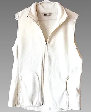Old Navy Cream Fleece Vest-Lg thumbnail 1