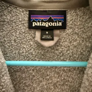 Patagonia Women's Gray Utility Jacket thumbnail 4