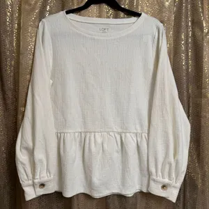 LOFT Ivory Cream Textured Peplum Button Wrist Top Blouse‎ Med NWT thumbnail 1