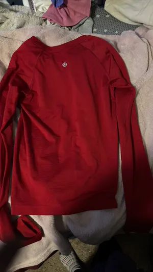 Lululemon Swiftly Tech Long Sleeve 4 thumbnail 2