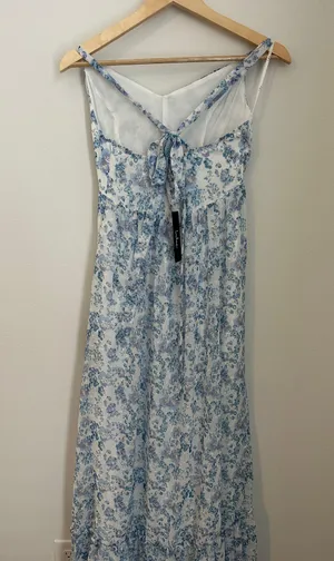 Lulus My Story White Floral Tie-Back Maxi Dress thumbnail 1