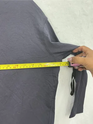 lululemon athletica Long Sleeve Crewneck Top in Charcoal Gray 884 thumbnail 4