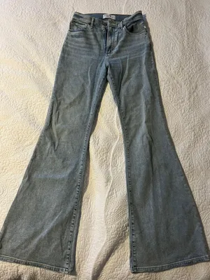Abercrombie Flare Jeans thumbnail 2