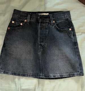 Levi’s Mini Denim Skirt thumbnail 1