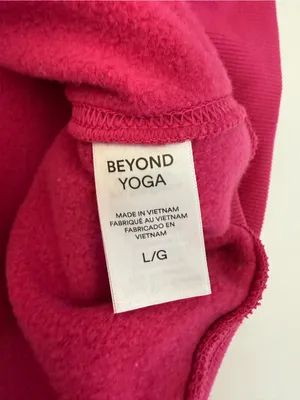 Beyond Yoga LuxeFleece Oversized Sweatshirt in Vivid Pink Mulberry thumbnail 8