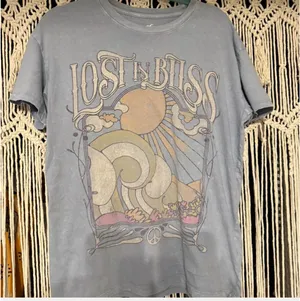 Hollister Graphic Tee thumbnail 1