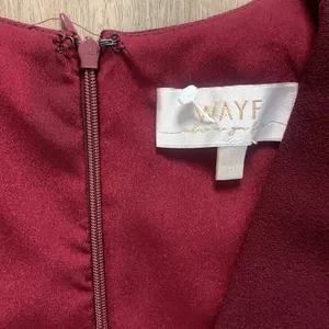 WAYF The Casey Plunge Neck Sleeveless Long Dress Burgundy Small! thumbnail 4