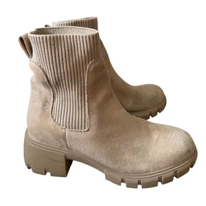 Steve Madden Hayle Sand Suede Sock Ankle Boots Lug Sole Platform Size 8 thumbnail 2
