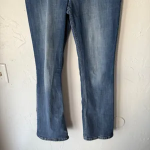 WRANGLER Women's Medium Wash Boot Cut Jeans Size 5x32 Western Mid Rise‎ thumbnail 4