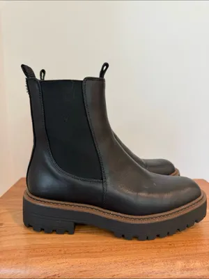 Sam Edelman Laguna Waterproof Lug Sole Chelsea Boot Black Leather Size 8 NWOB thumbnail 2
