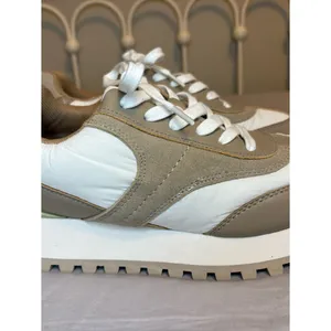 Blondo Lily Waterproof Platform Sneakers Beige White Women’s Size 9 thumbnail 5
