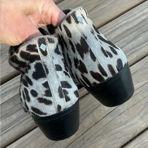 Sam Edelman real leather booties 🐯🐯 thumbnail 4