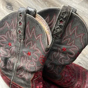 Ariat Red and Gray Cowboy Boots thumbnail 8