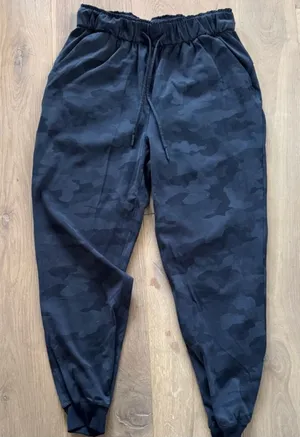 Lululemon Camo Joggers thumbnail 1
