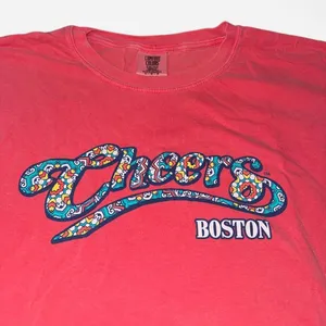 Comfort Colors Pink Cheers Boston Graphic T-Shirt, size Large thumbnail 2