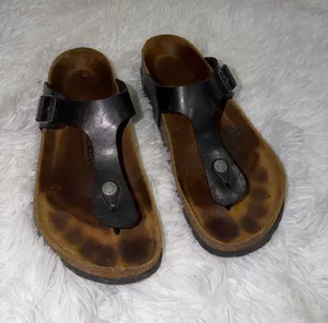 Birkenstock Gizeh Black Leather T-Strap Women’s Sandals Sz 41 thumbnail 1