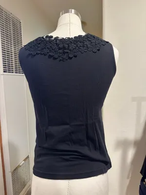 Y2K inspired Black Floral Lace Yoke Sleeveless Tank Top thumbnail 2