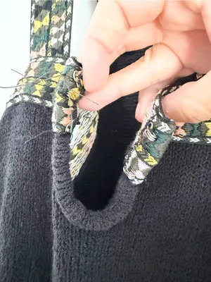 Madewell Women Black Embroidered Swing Toss On Easy Sweater Tank Top medium thumbnail 3