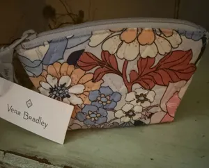 Vera Bradley thumbnail 1
