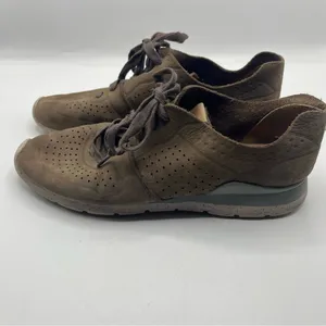 UGG Tye Leather Lace Up Sneakers Brown Nubuck Sz 9.5 thumbnail 4