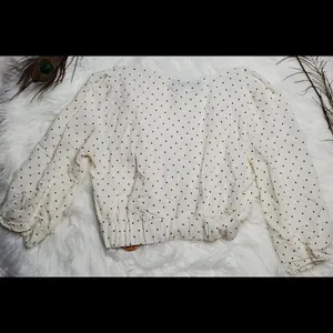 Francesca's Blue Rain‎ Cropped Blouse Black Size M thumbnail 4