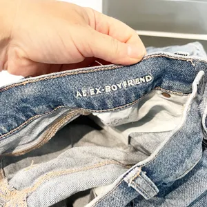 American Eagle AE Ex Boyfriend High Waisted Denim Straight Leg Jeans Blue 00 thumbnail 3