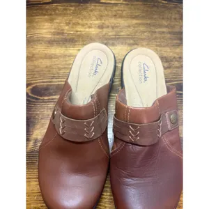 Clarks‎ Brown Mules Size 8.5 Wide thumbnail 3