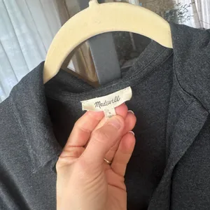 Madewell Side Cinch Long Sleeve Polo Top sweater vneck collar charcoal ruched thumbnail 4