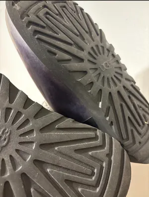 UGG Boots Women’s Purple size 9 thumbnail 3