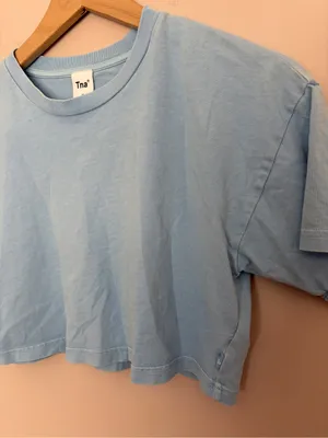 Aritzia TNA Laid Back Boxy Cropped T-shirt Light Blue XS thumbnail 5