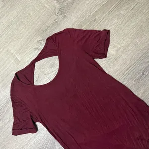 •So• Burgundy Cut Out Relaxed Tee Shirt thumbnail 2