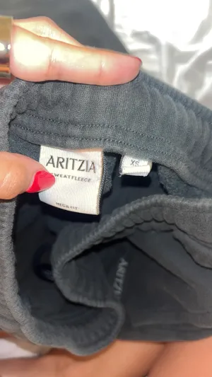 Aritzia sweatpants  thumbnail 3