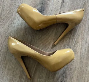 Steve Madden 5’ Heels Patent RUSSHH Size 8 thumbnail 1