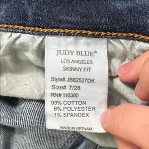 Judy Blue Skinny Fit Dark Wash Blue Stretch Denim Jeans Distressed Detais sz 28 thumbnail 13