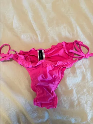 Pretty Little Thing Pink Bikini Set thumbnail 4