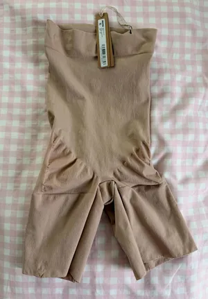 SKIMS Shapewear thumbnail 1