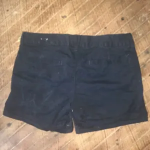 American Eagle 6 stretch black normcore midi shorts thumbnail 2