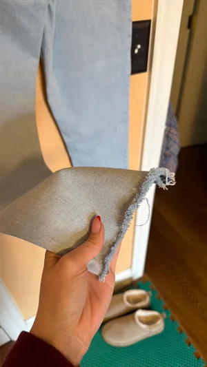 Abercrombie Curve Love Mom Jeans High-Rise thumbnail 5