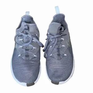 Nike Womens Free TR Gunsmoke Low Top Running Tennis Sneaker Shoes Gray White Siz thumbnail 2