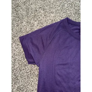 Old Navy Women's Purple Fluid Seamless Go Dry Tee Size Small thumbnail 2