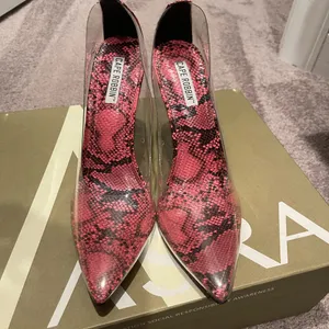 Nwot Cape Robbin Clear Transparent Pink Snake Pumps 9 thumbnail 12