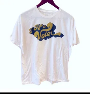 Urban Outfitters I’m A Voter TShirt White Black XL Politics Election thumbnail 1