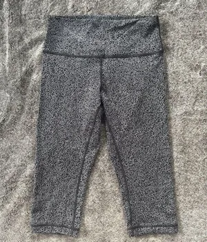 Lululemon Wunder Under Hi-Rise 1/2 Tight Sz 8 thumbnail 3