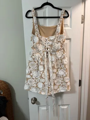 White Dress Size L thumbnail 2