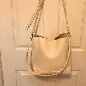 Shoulder‎ Bag thumbnail 4