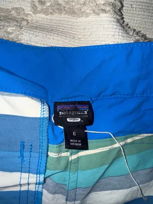 Patagonia Womens Wavefarer Boardshorts Blue Striped Swim Shorts Size 6 thumbnail 5