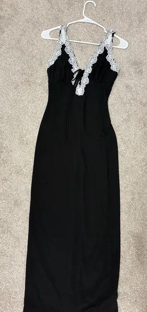 Lulus black lace maxi dress size small thumbnail 1