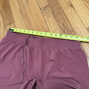Alo Yoga Rosy Pink Lined Running Athletic Shorts Size Large‎ thumbnail 5